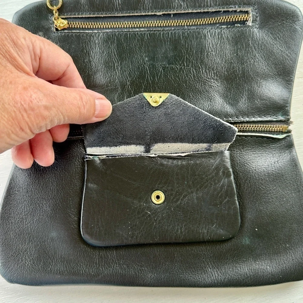 NO BRAND, WOMENS, GENUINE BLACK LEATHER, FOLDOVER CLUTCH BAG.